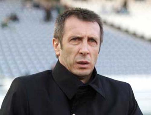 Παρά το +8 στην κορυφή