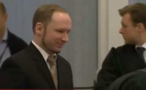 O μακελάρης Νορβηγός Μπρέιβικ εμπνέεται από την Χρυσή Αυγή