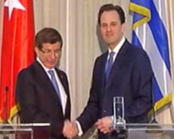 Λύση-πακέτο για το Αιγαίο έθεσε και πάλι σε δηλώσεις του ο Αχμέτ Νταβούτογλου