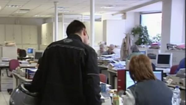 Την Πέμπτη ξεκινά η διαδικασία καταβολής των οικογενειακών επιδομάτων