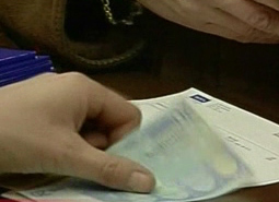 Στον αστερισμό της «συντεταγμένης χρεοκοπίας»