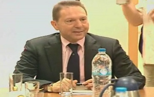 Σε 10 μέρες θα παρουσιάσουν τα νέα μέτρα για το 2013-2014