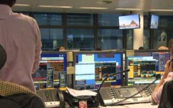 Νέα υποβάθμιση της ελληνικής οικονομίας από τη Fitch