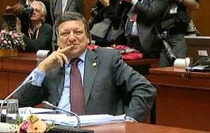 Δεν απέκλεισε την έξοδο της Ελλάδας από το ευρώ ο Μπαρόζο