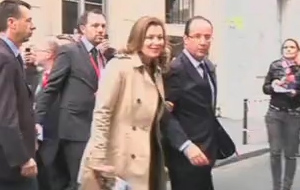 Για τα… μάτια του Φρανσουά Ολάντ