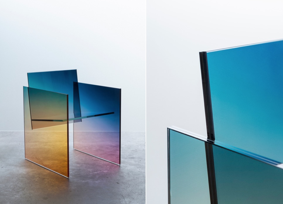 Μια γυάλινη καρέκλα αφιερωμένη στο έργο του Shiro Kuramata