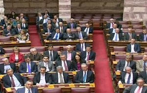 Αποσπάσματα από τις ομιλίες Παπανδρέου-Σαμαρά-Καρατζαφέρη στη Βουλή