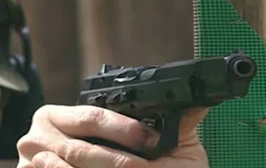 Από επιτροπή θα περνάνε οι βουλευτές για να οπλοφορούν