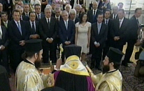 Ορκίστηκε η κυβέρνηση Σαμαρά