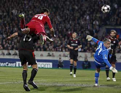 Ισοφάρισε και πίεσε με 10 παίκτες