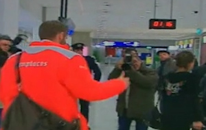 Αποθεώθηκε ο Ολυμπιακός κατά την επιστροφή του από την Μόσχα