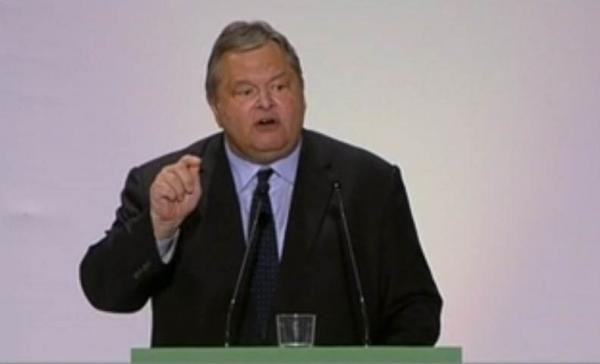 Ευ.Βενιζέλος: Οι κλακαδόροι δεν ανήκουν στην Δημοκρατική παράταξη