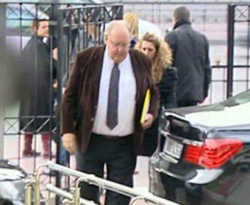 Ως υπεύθυνο για τυχόν δολοφονική επίθεση εναντίον του «δείχνει» ο Θ.Πάγκαλος τον Αλ.Τσίπρα