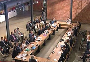 Έρχεται δεύτερο κύμα καταργήσεων και συγχωνεύσεων οργανισμών του Δημοσίου