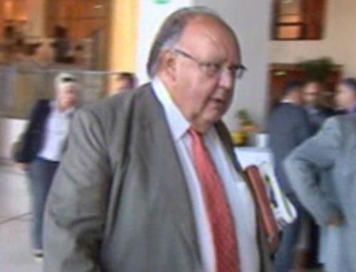 Κανείς δεν μπορεί να μου μπει «καπέλο» στον ανασχηματισμό, λέει ο Θ.Πάγκαλος