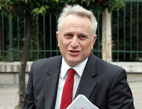 Μετά τη σύσκεψη στο Μαξίμου