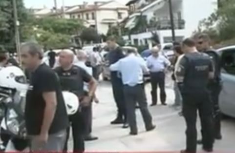 Ανθρωποκυνηγητό για άνδρα που έκλεψε ΙΧ, μέσα στο οποίο βρισκόταν ανήλικος