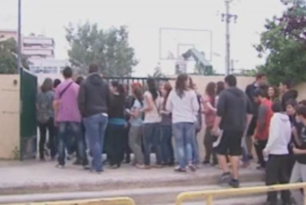 «Αγωνία» στους υποψήφιους των Πανελλαδικών λόγω της πιθανής απεργία