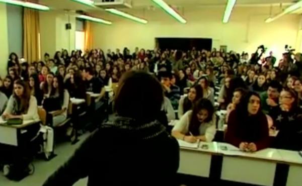 Υπερδιπλάσιοι λόγω μετεγγραφών οι πρωτοετείς στο Νηπιαγωγών του ΕΚΠΑ