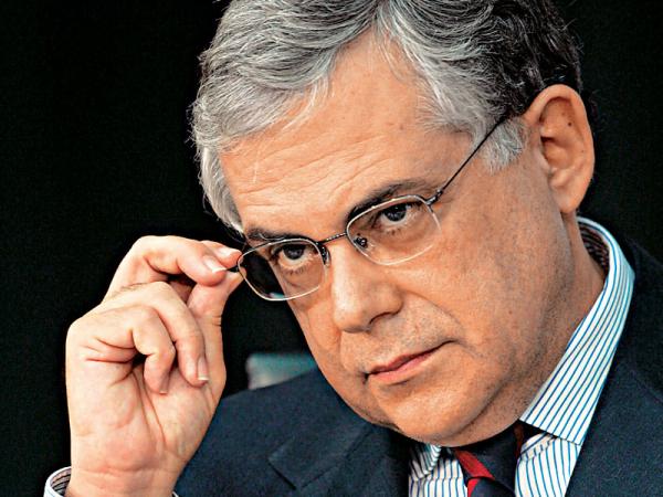 Λ. Παπαδήμος: Κόκκινη γραμμή είναι η σωτηρία της χώρας