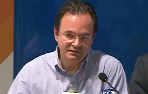 Παπακωνσταντίνου: Κατά το πρότυπο των ημιυπαίθριων η ρύθμιση για τα αυθαίρετα