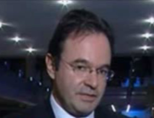 Φουντώνουν τα σενάρια για τη συμμετοχή ιδιωτών στην αναδιάρθρωση χρέους