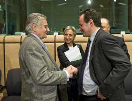 «Αν προσφύγουμε στο μηχανισμό θα συνδράμει και η Γερμανία»