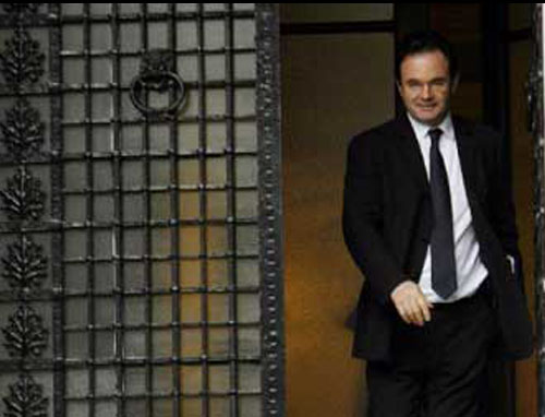 Αυστηρή εισοδηματική πολιτική