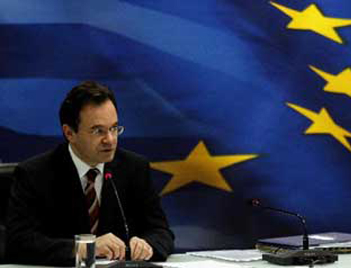 Προαναγγέλει «Σκληρά μέτρα»