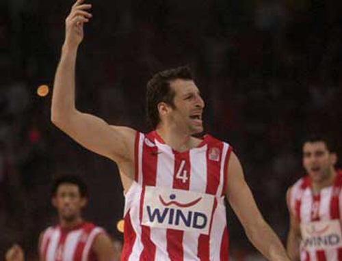 Με οδηγό τον αρχηγό