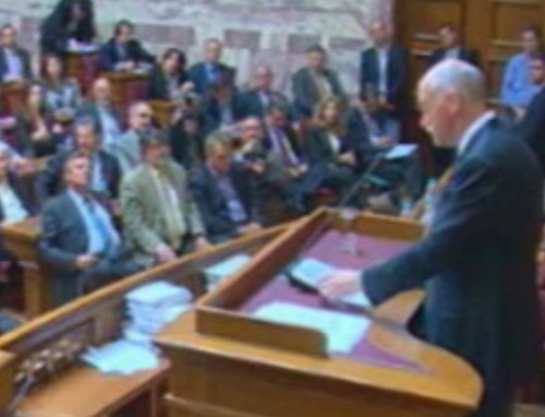 «Ψήφος ευθύνης» το ασφαλιστικό απέναντι στους Έλληνες, λέει ο πρωθυπουργός