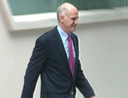 Συναίνεση από τα κόμματα ζήτησε  o Γιώργος Παπανδρέου