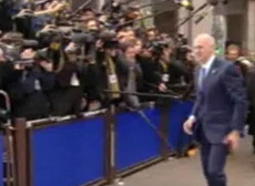 Οι Ευρωπαίοι ηγέτες συνεδριάζουν για τη λύση στην κρίση χρέους της Ευρωζώνης