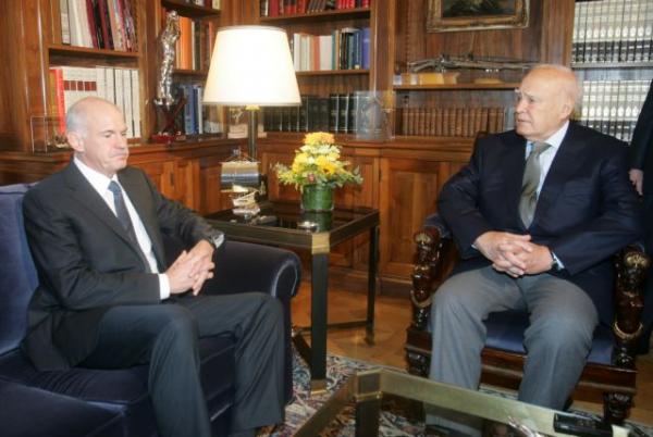 Παπανδρέου: Κυβέρνηση ευρύτατης συνεργασίας για να αποτραπεί η έξοδος από το ευρώ