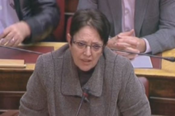 Αλ.Παπαρήγα: Προπαγανδιστικό πυροτέχνημα οι εξαγγελίες για τους αγρότες