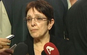 Αλ.Παπαρήγα: «Να τους κάνουμε τη ζωή κόλαση»