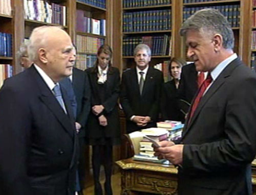 «Συστράτευση όλων για την κρίση»