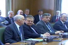 Αυξάνονται οι φωνές που ζητούν πρωτοβουλίες από το εσωτερικό του ΠαΣόκ