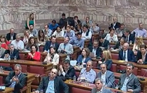 Προβληματισμός στο ΠΑΣΟΚ από τα χαμηλά ποσοστά