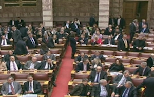 Φαινόμενα αποσύνθεσης στο ΠΑΣΟΚ με την όψιμη κριτική του μνημονίου