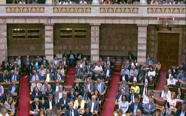 «Βαρύ» το κλίμα στην ΚΟ του ΠαΣοΚ λόγω μεσοπρόθεσμου