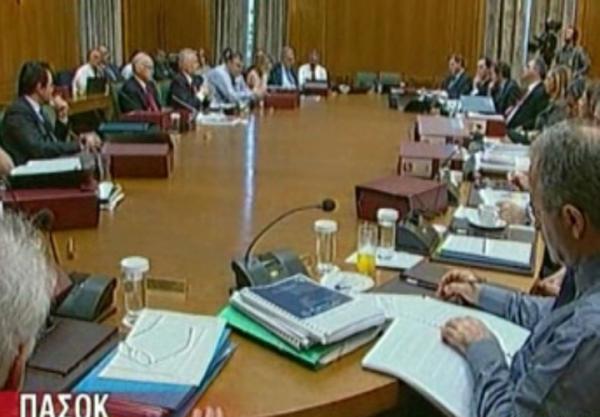 «Γκρίνιες» για έλλειψη συντονισμού των υπουργών στο ΠαΣοΚ