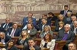 Αυξάνονται οι φωνές που ζητούν πρωτοβουλίες από το εσωτερικό του ΠΑΣΟΚ