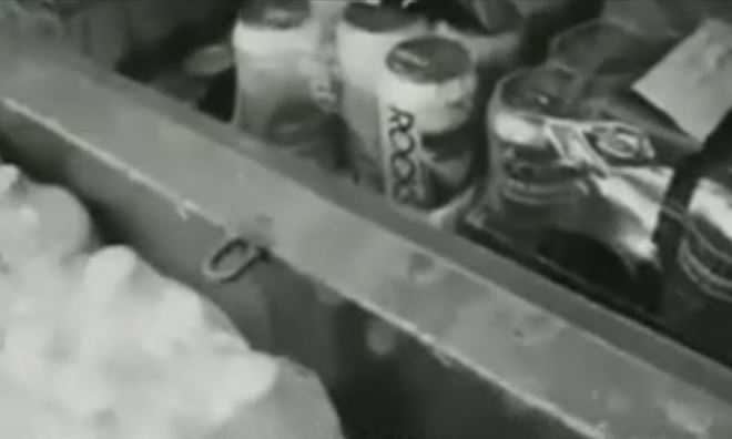 Εισαγγελική έρευνα για το πλιάτσικο των ΜΑΤ στο περίπτερο