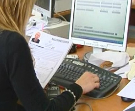 Νέες περικοπές στο Δημόσιο