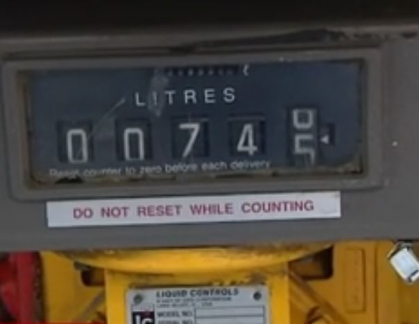 Πετρέλαιο ή αέριο για τη θέρμανση των σπιτιών φέτος