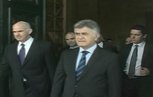 «Θύελλα» στην ΚΟ του ΠΑΣΟΚ για την επιλογή Πετσάλνικου για πρωθυπουργός