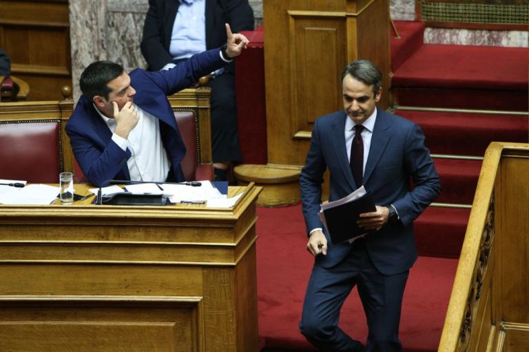Τσίπρας VS Μητσοτάκης: Τα «χαρτιά» των δύο μονομάχων