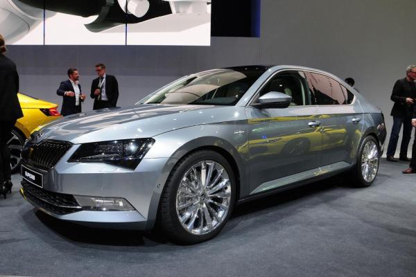 To Skoda Superb στην 85η Διεθνή Έκθεση της Γενεύης