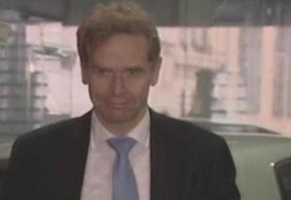 Πιέζει η τρόικα για νέο δάνειο 15 δισ. ευρώ με νέους όρους